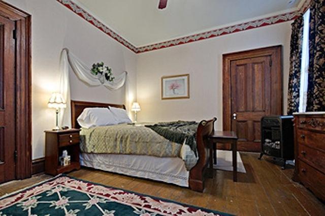 Lackawanna Bed & Breakfast Front Royal Room photo